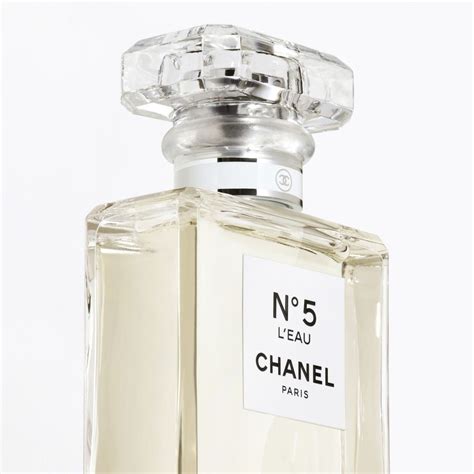 chanel n 5 l'eau review